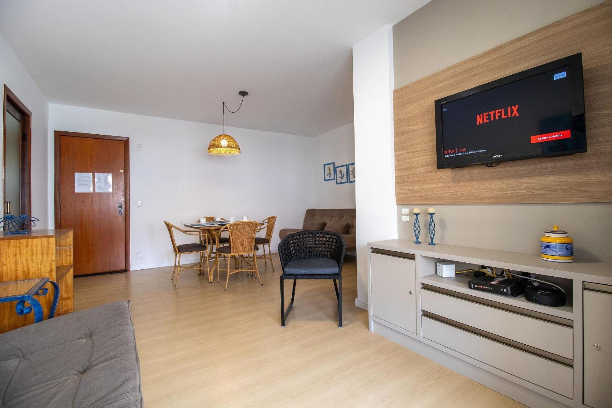 Pgb74 - 2dorm, Climatizado, Churrasq , Av Brasil Balneario Camboriu