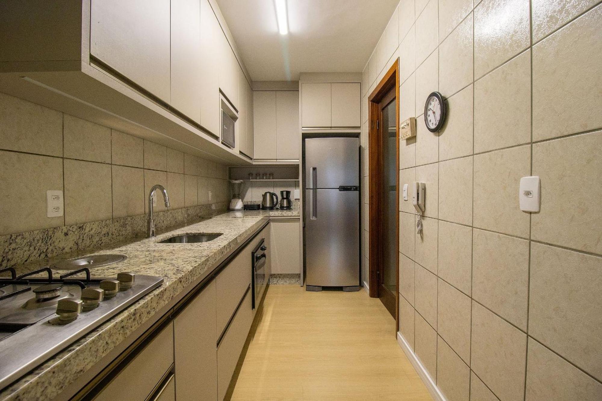 Pgb74 - 2dorm, Climatizado, Churrasq , Av Brasil Balneario Camboriu